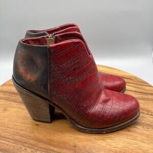 Freebird by Steven Detroit Boots Womens Size 9 Red Two Tone Distressed Leather